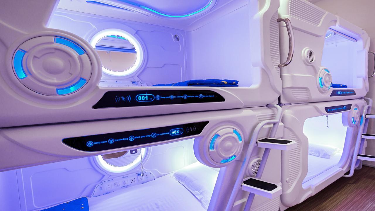 Spacepod@Com Singapore Exteriör bild